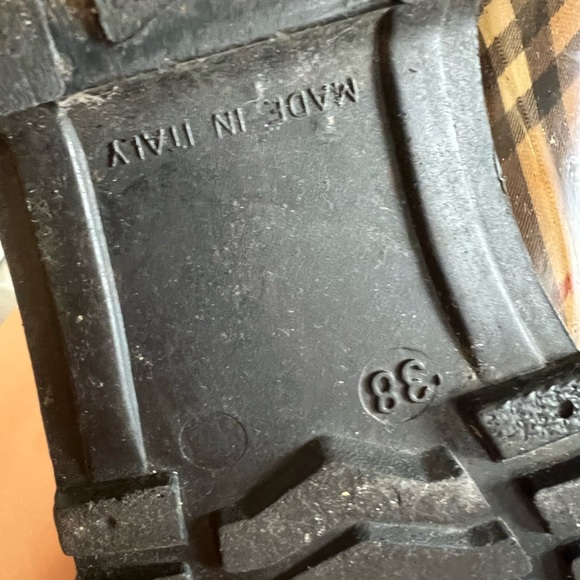 COPY - Burberry Rain Boots - Picture 6 of 6